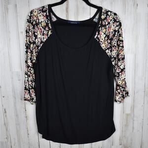 Corvia black floral lightweight raglan shirt top Women's size loose fit medium